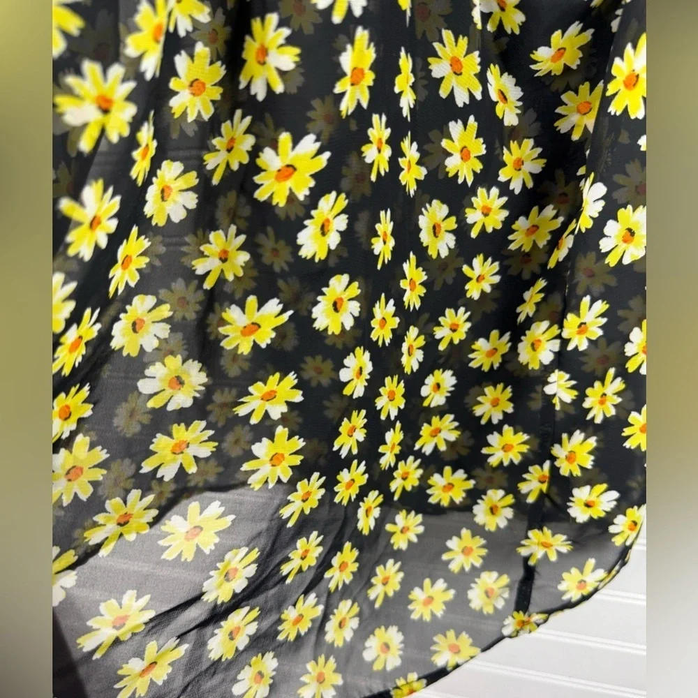 Iris women’s sheer black & yellow floral tank, decorative strap back. Size Large - Picture 5 of 6